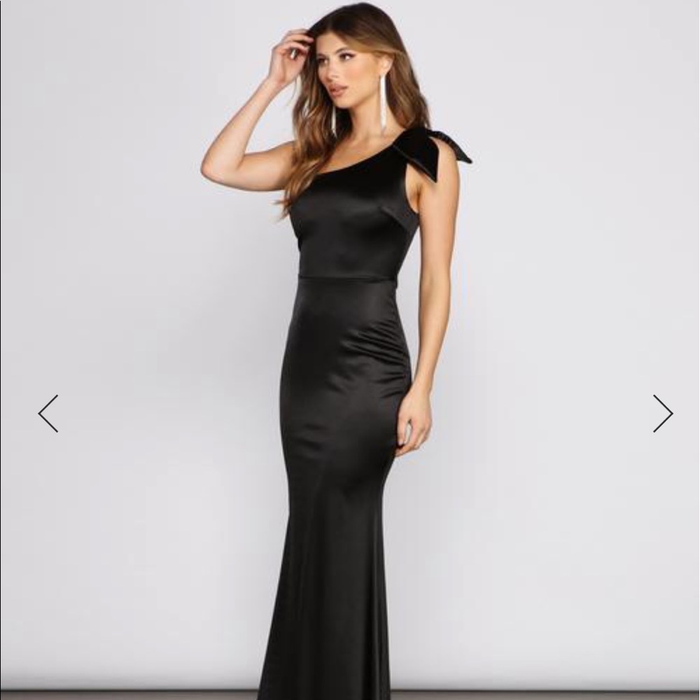 Windsor one shoulder satin dress